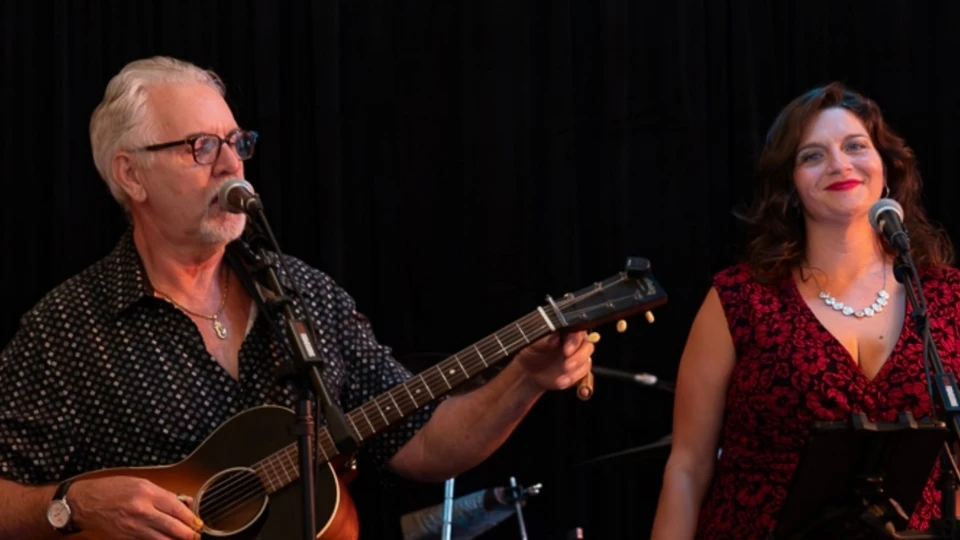 Live music Saratoga Springs performance by Mark and Jill at Artisanal Brew Works restaurant