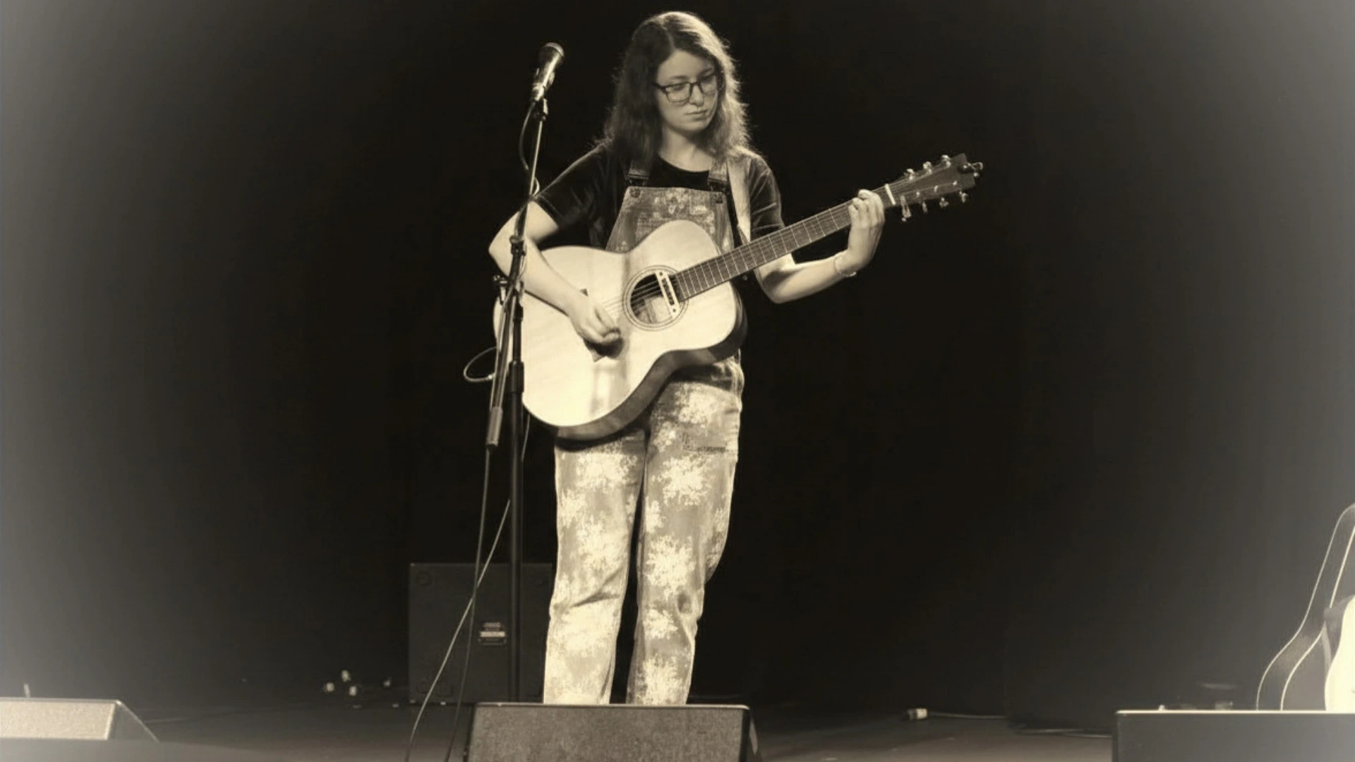 Holly McGarry performing live at Artisanal Brew Works in Saratoga Springs, NY